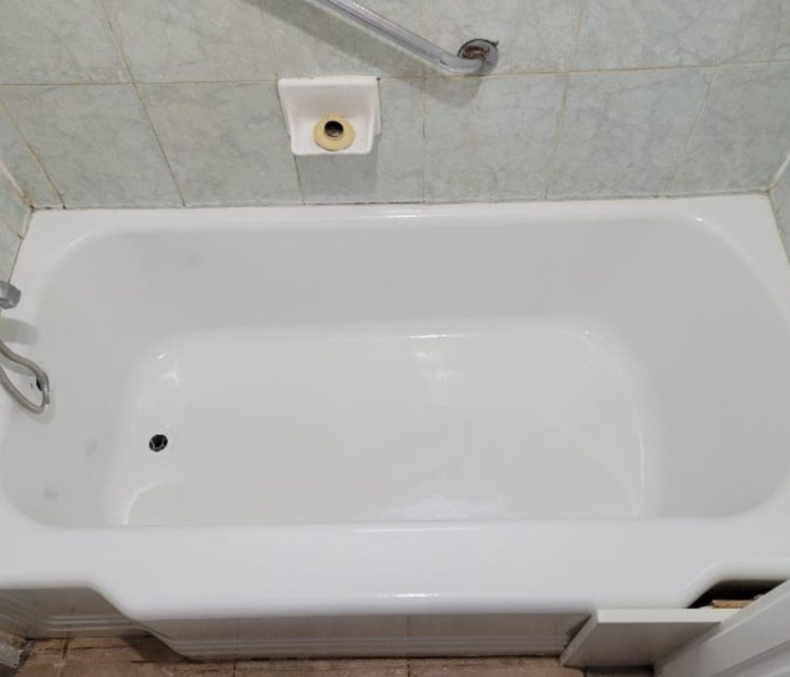 Bathtub Refinishing